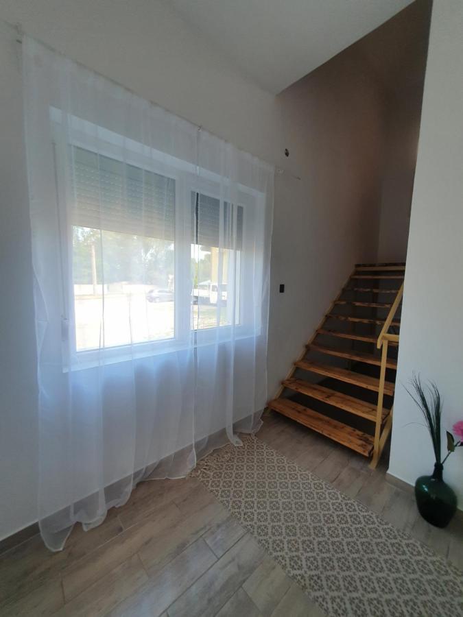 Sosto Apartman Székesfehérvár Exterior foto
